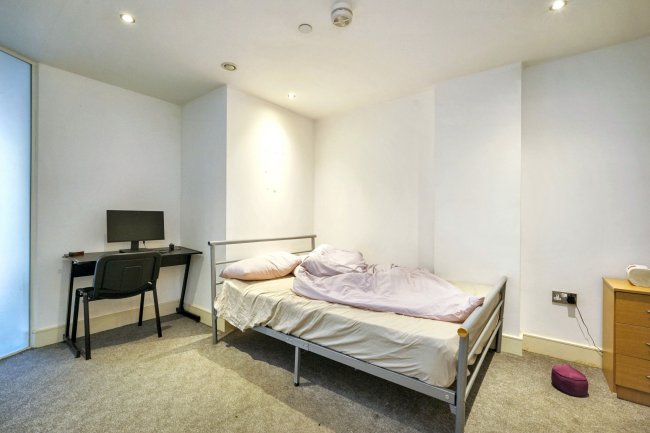 Apartment 219 Litmus Building, 195 Huntingdon Street, Nottingham NG1 3NT 2