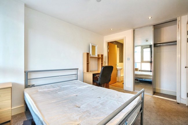 Apartment 219 Litmus Building, 195 Huntingdon Street, Nottingham NG1 3NT 2