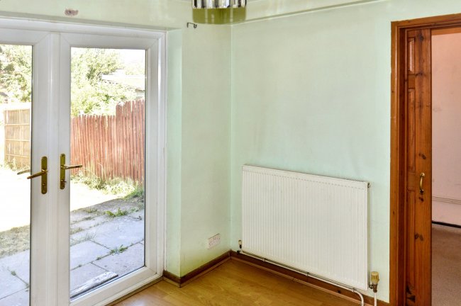 13 Langdale Avenue, Coventry, CV6 4LU 6