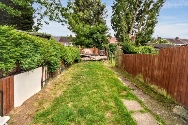 13 Langdale Avenue, Coventry, CV6 4LU 6