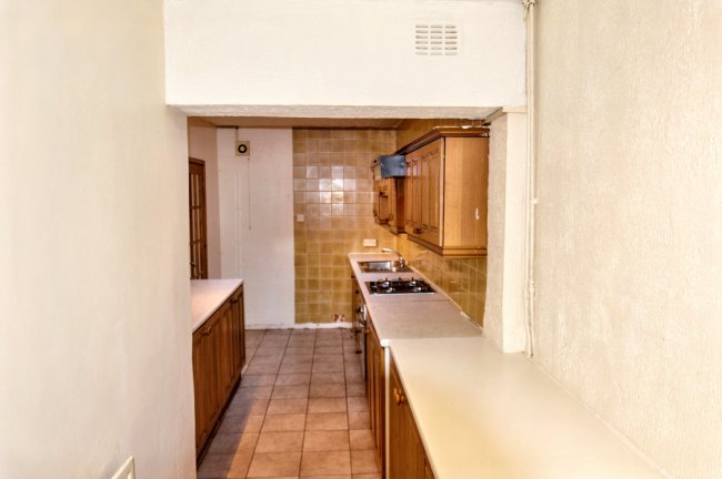 13 Langdale Avenue, Coventry, CV6 4LU 6