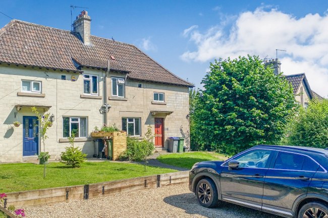 3 Seagry Hill, Sutton Benger, Wiltshire, SN15 4SA 8