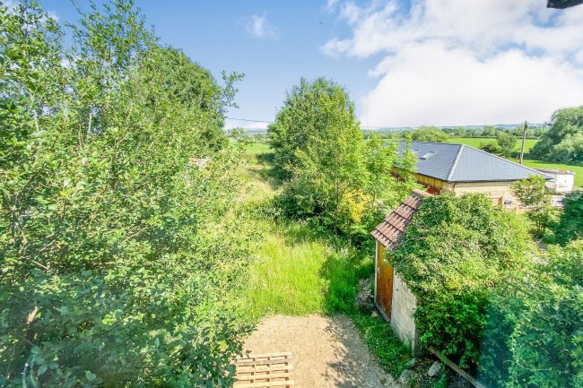 3 Seagry Hill, Sutton Benger, Wiltshire, SN15 4SA 8