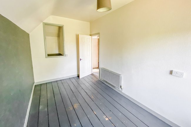 3 Seagry Hill, Sutton Benger, Wiltshire, SN15 4SA 8