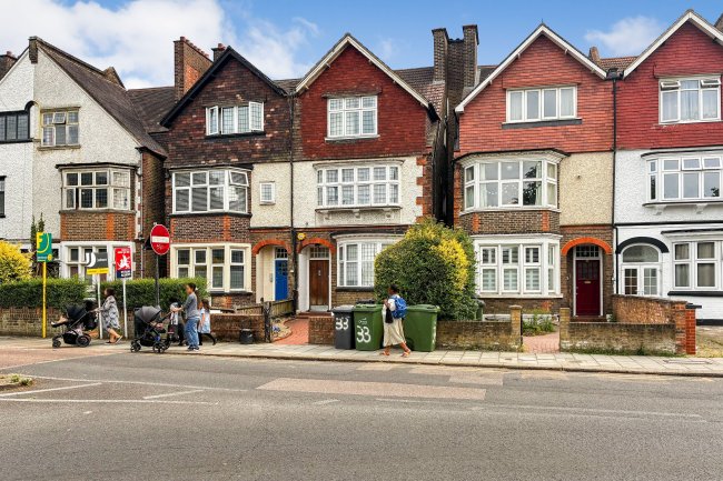 Flat 3, 33 Drewstead Road, Streatham, London, SW16 1LY 5