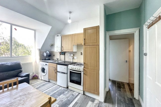 Flat 4A, 23 Burnt Ash Lane, Bromley, Kent, BR1 4DJ 1