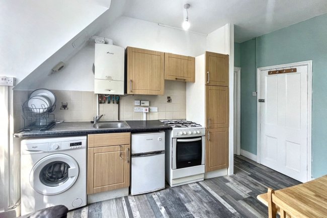 Flat 4A, 23 Burnt Ash Lane, Bromley, Kent, BR1 4DJ 1