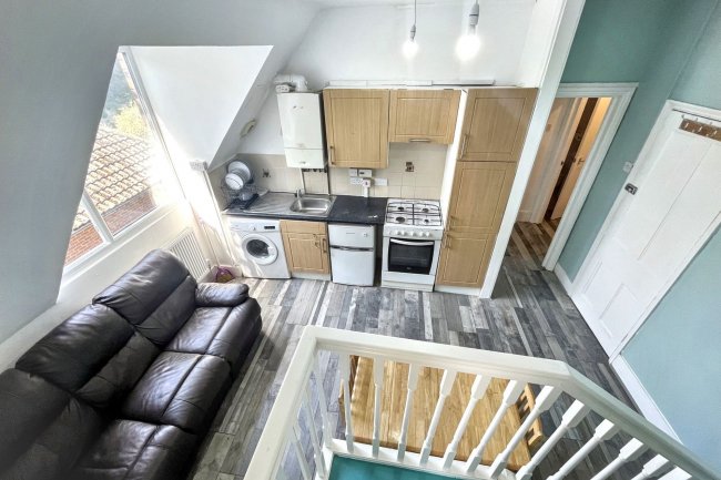 Flat 4A, 23 Burnt Ash Lane, Bromley, Kent, BR1 4DJ 1