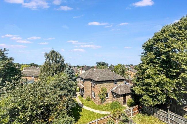 Flat 4A, 23 Burnt Ash Lane, Bromley, Kent, BR1 4DJ 1