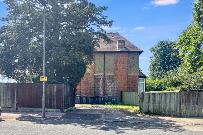 Flat 4A, 23 Burnt Ash Lane, Bromley, Kent, BR1 4DJ 1