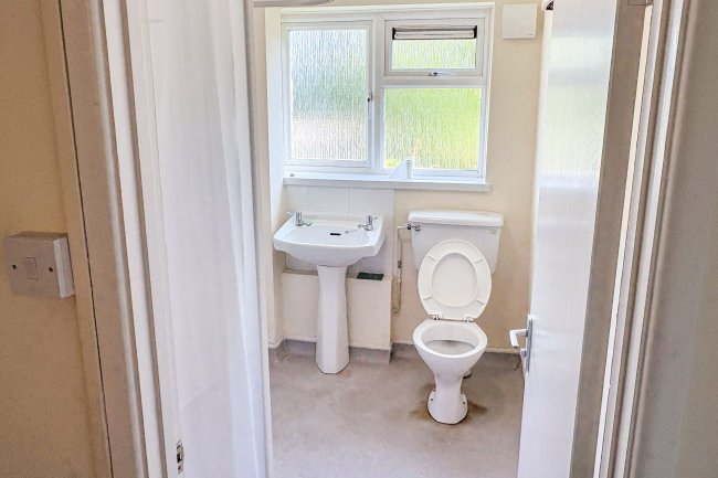 18B The Peak, Purton, Wiltshire, SN5 4AT 7