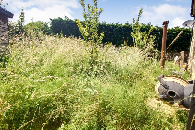 5 Broadleaze, Upper Seagry, Chippenham, Wiltshire, SN15 5EY 8