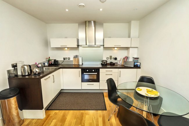 Flat 178 Northstand, Highbury Stadium, London N5 1FN 5