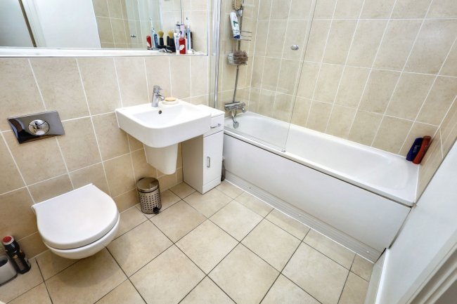 Flat 178 Northstand, Highbury Stadium, London N5 1FN 5