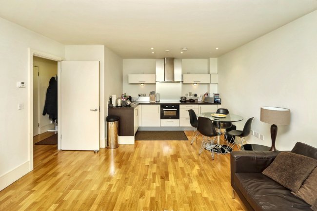 Flat 178 Northstand, Highbury Stadium, London N5 1FN 5