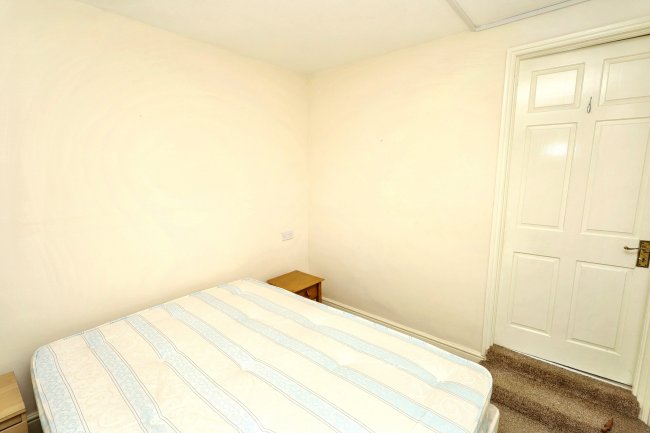 The Lodge, Corringham Court, Corringham Road, London NW11 7BU 3