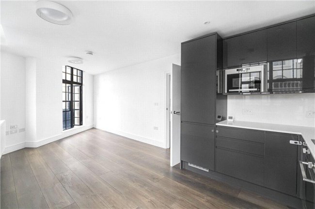 Flats 1-4, 63 High Street, South Norwood, London SE25 6EF 8