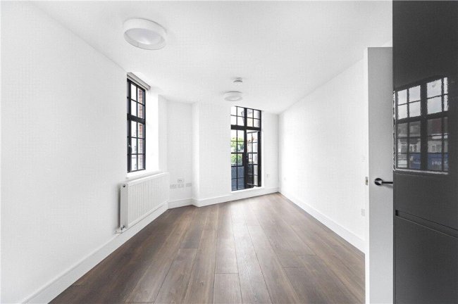 Flats 1-4, 63 High Street, South Norwood, London SE25 6EF 8