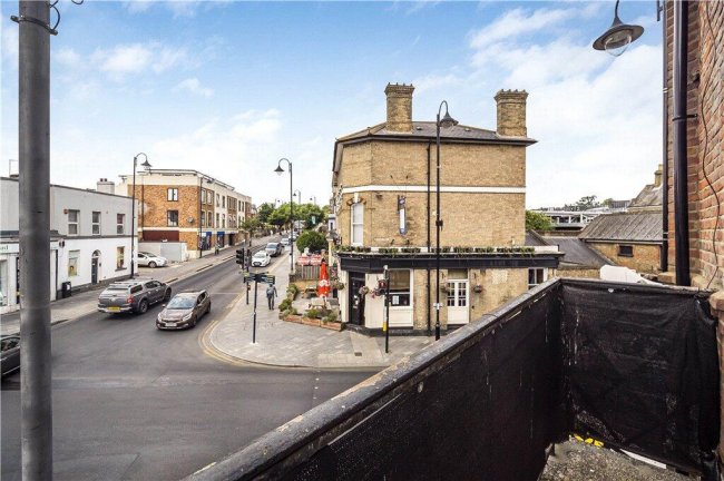 Flats 1-4, 63 High Street, South Norwood, London SE25 6EF 8