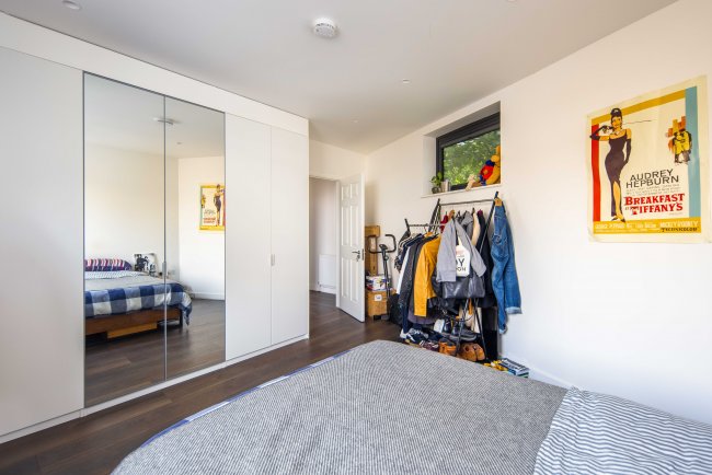 208 Cassland Road, London E9 5AJ 2