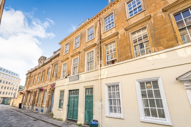 16 Old Orchard Street, Bath, BA1 1JU 9