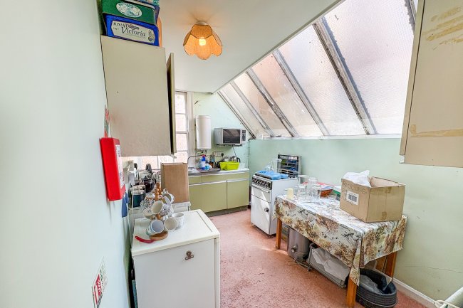 16 Old Orchard Street, Bath, BA1 1JU 9