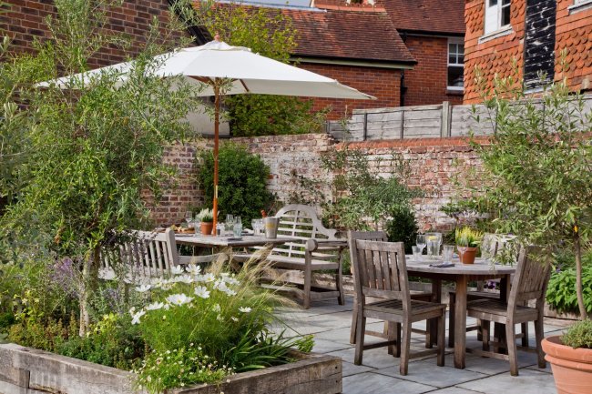 The Old Drum, 16 Chapel St, Petersfield GU32 3DP 2