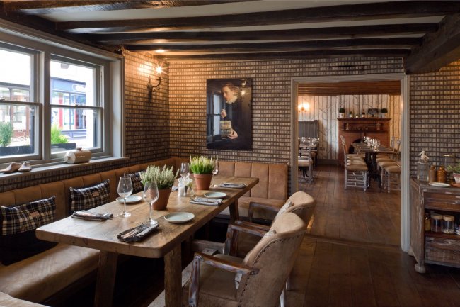 The Old Drum, 16 Chapel St, Petersfield GU32 3DP 2