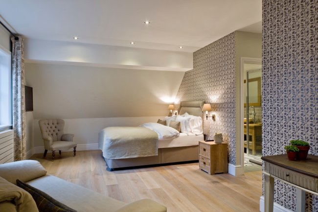 The Old Drum, 16 Chapel St, Petersfield GU32 3DP 2