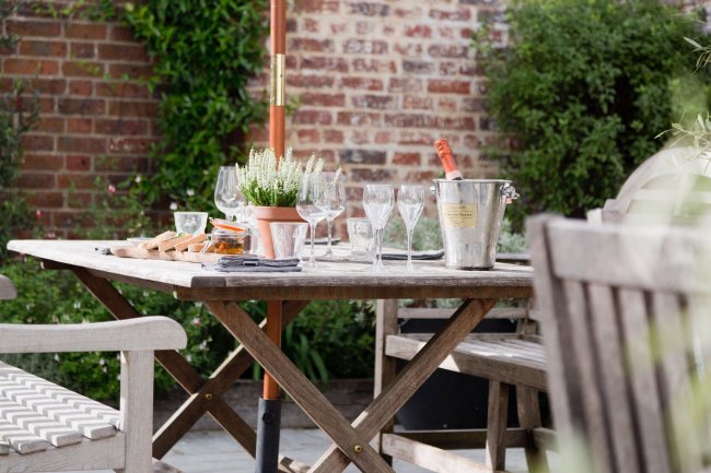 The Old Drum, 16 Chapel St, Petersfield GU32 3DP 2