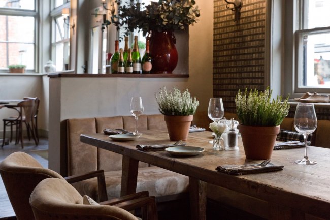 The Old Drum, 16 Chapel St, Petersfield GU32 3DP 2