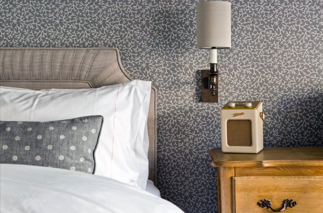 The Old Drum, 16 Chapel St, Petersfield GU32 3DP 2