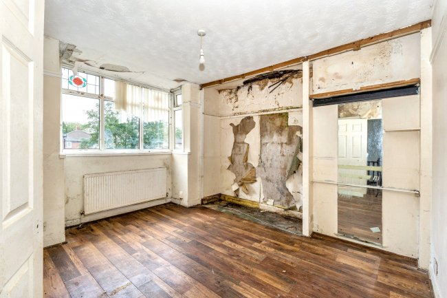 25 Westdean Crescent, Burnage, Manchester, M19 1GB 10