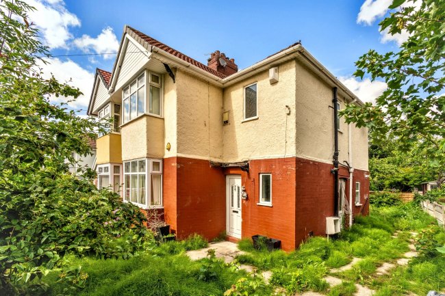 25 Westdean Crescent, Burnage, Manchester, M19 1GB 10