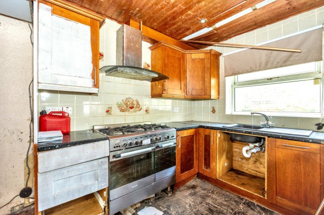 25 Westdean Crescent, Burnage, Manchester, M19 1GB 10