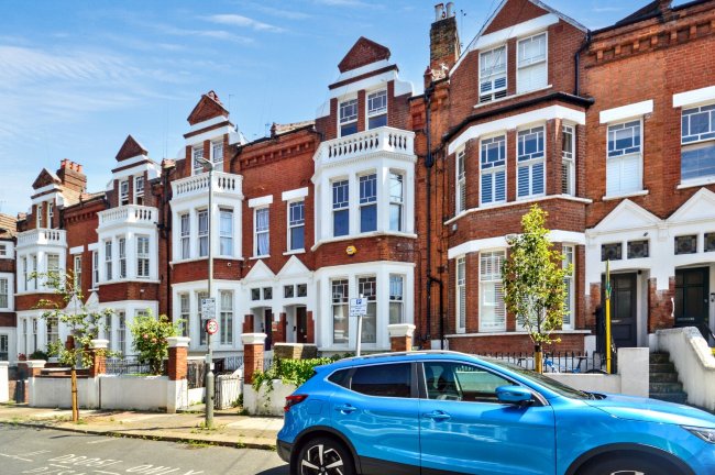 21 Garfield Road, Battersea, London SW11 5PL 2