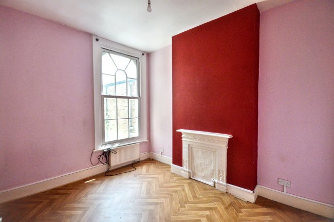 21 Garfield Road, Battersea, London SW11 5PL 2