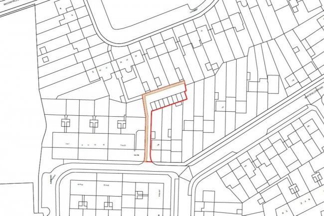 Garages at Albermarle Avenue, Cheshunt, Waltham Cross, Enfield EN8 0EY 5