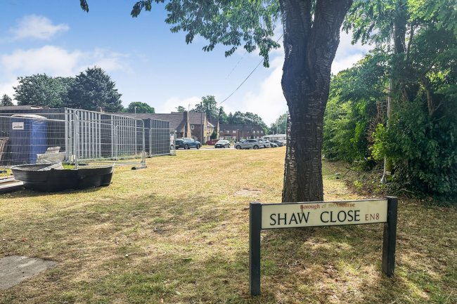 Plot 2, Land at Church Lane, Enfield EN8 0DU 2