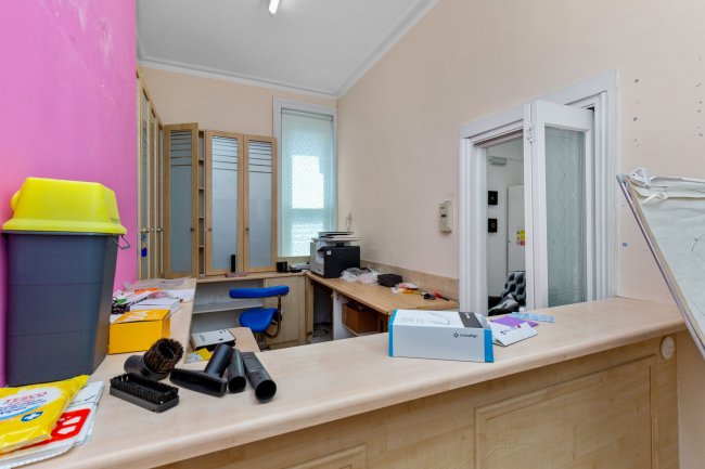 44 Kilburn High Rd, Kilburn, London, NW6 4HJ 8