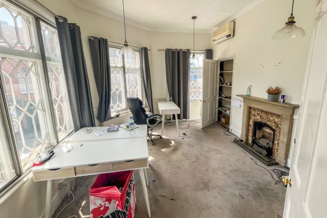 The Clock House, 2 Bedford Street, Ampthill, Bedford MK45 2NB 8