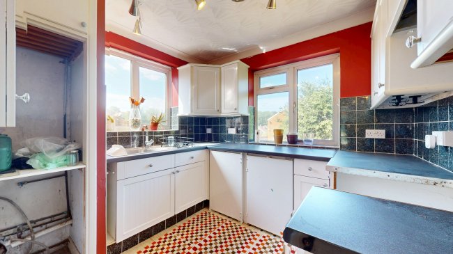 Flat 16 Elaine Court, Elaine Avenue, Rochester, Kent, ME2 2YR 8