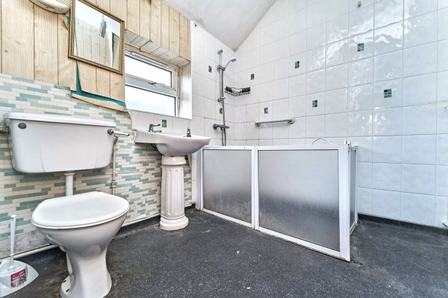 24 Hillary Street, Walsall, West Midlands, WS2 9BP 3