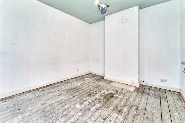 24 Hillary Street, Walsall, West Midlands, WS2 9BP 3