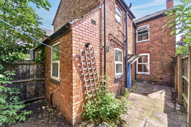 24 Hillary Street, Walsall, West Midlands, WS2 9BP 3