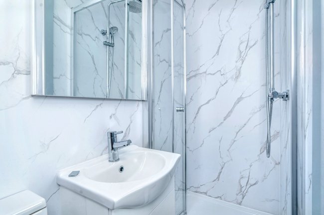 4 Kings Road, Fleet, Hampshire, GU51 3AD 4