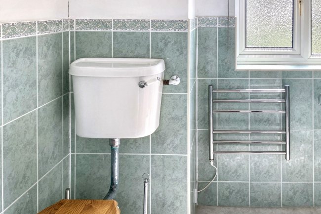 124 Frinstead Road, Erith, Kent, DA8 3LB 3