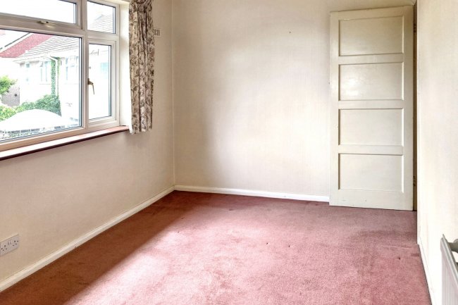 124 Frinstead Road, Erith, Kent, DA8 3LB 3