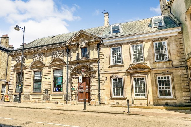 2 Northgate, Sleaford, Lincolnshire, NG34 7BL 8