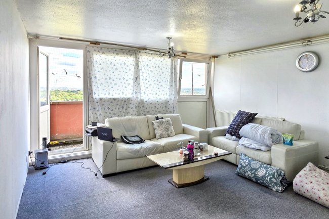 79 Bellamy House, 16 Biscoe Close, Hounslow, Middlesex, TW5 0UY 3